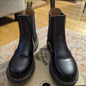 Dr. Martens 2976 AirWair Smooth Chelsea Boots, Black, US W 10